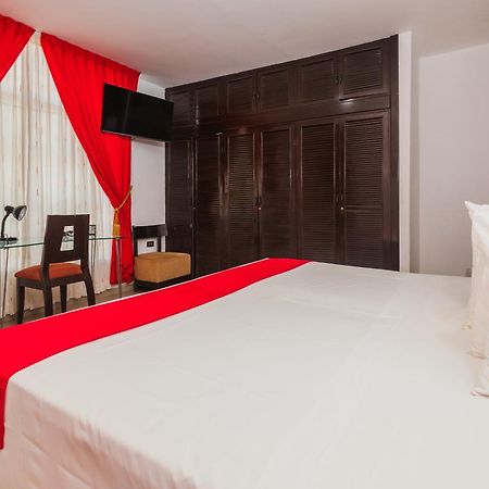 Hotel B'Liam 툼베스 외부 사진