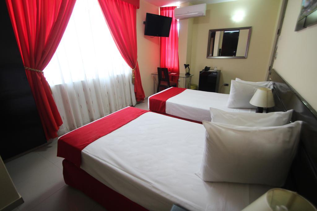 Hotel B'Liam 툼베스 외부 사진